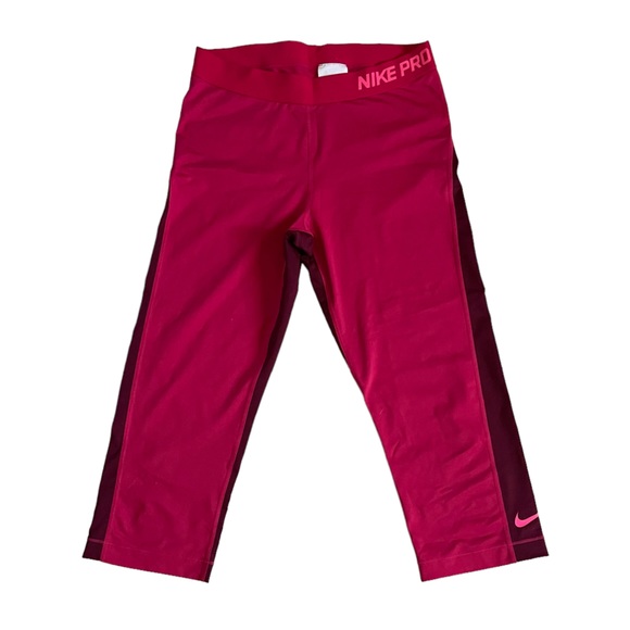 Nike Pants - NIKE PRO CROPPED PANTS | SIZE: LARGE